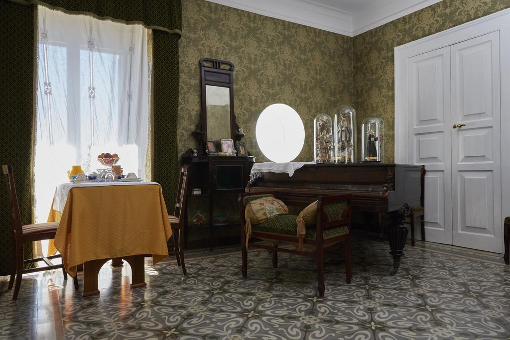 B&B Palazzo Della Torre 페스키치 외부 사진